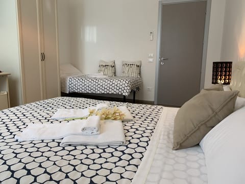 Superior Triple Room, 1 Bedroom | In-room safe, soundproofing, free WiFi