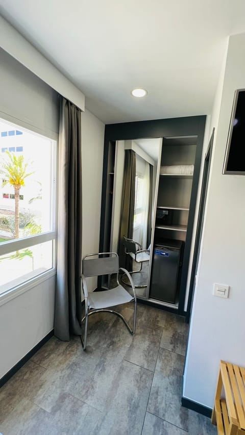 Double Room | Down comforters, minibar, in-room safe, desk