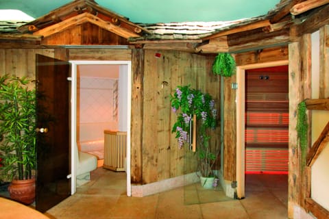 Sauna, spa tub, steam room, Turkish bath