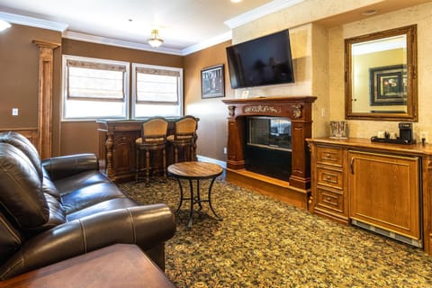 Deluxe Room, Ensuite (Vineyard View Deluxe Suit) | Lounge