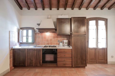 Apartment, 2 Bedrooms | Private kitchen | Full-size fridge, oven, stovetop, dishwasher