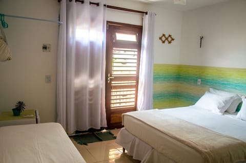 Triple Room | Minibar, free WiFi, bed sheets