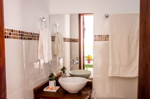 Triple Room | Bathroom | Shower, towels