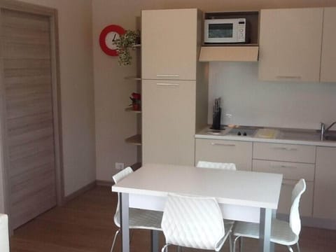 Studio | In-room dining