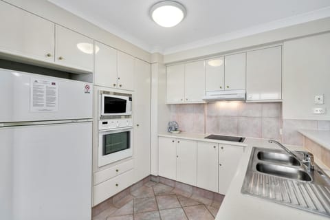 Apartment, 2 Bedrooms, 2 Bathrooms (Apartment 251) | Private kitchen | Full-size fridge, microwave, oven, stovetop