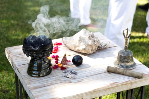 Couples treatment rooms, body treatments, aromatherapy, body wraps