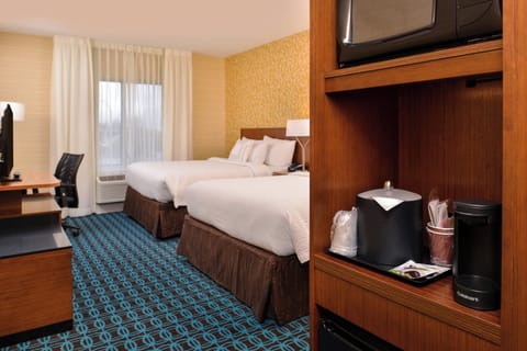 Premium bedding, in-room safe, desk, blackout drapes