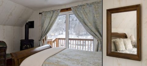 Room, Private Bathroom (Silver Cascade) (Only Kids Ages 12+ and only service animals Allowed) | Pillowtop beds, individually decorated, individually furnished