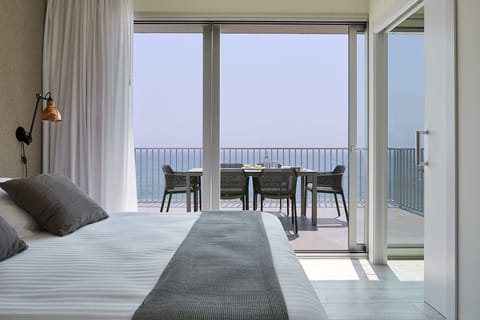 Premium Apartment, 4 Bedrooms, Sea View | In-room safe, desk, free WiFi, bed sheets