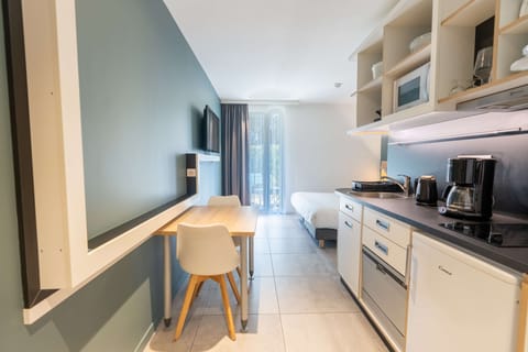 Superior Studio, 1 Double Bed (One Double Bed) | In-room safe, laptop workspace, blackout drapes, soundproofing