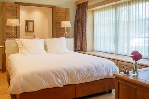 Superior Double Room | Premium bedding, minibar, laptop workspace, blackout drapes