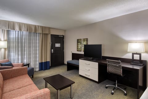 Suite, 1 Bedroom | In-room safe, desk, laptop workspace, soundproofing