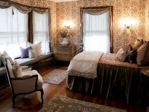 Standard Double Room, Ensuite (Hydrangea Suite) | Free WiFi