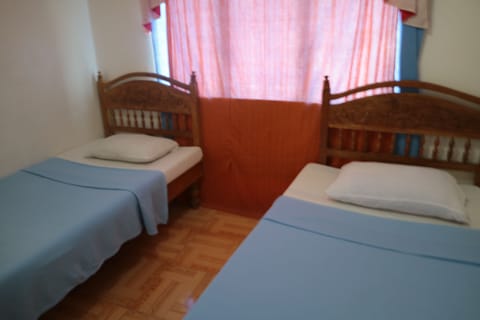 Family Room, 4 Persons | In-room safe, desk, free WiFi