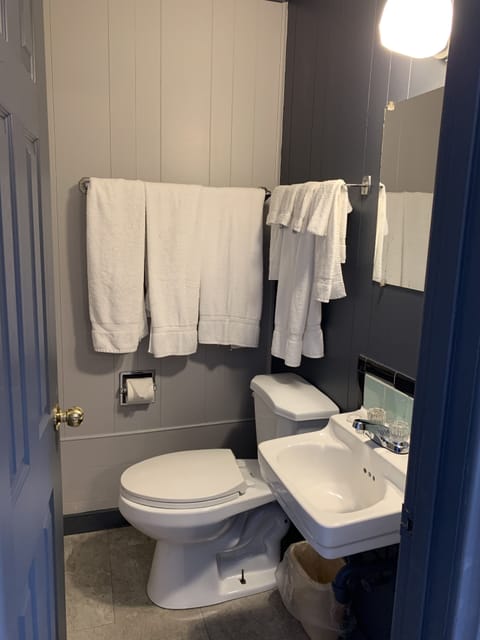 Superior Room, 2 Queen Beds | Bathroom | Shower, towels