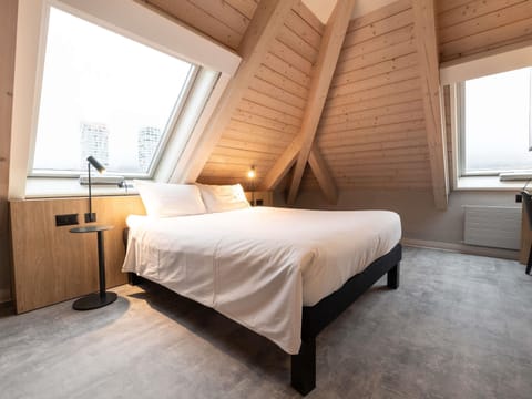 Executive Room, 1 Double Bed with Sofa bed | Desk, blackout drapes, iron/ironing board, free cribs/infant beds