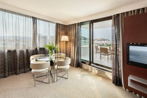 Luxury Suite, 1 King Bed, Club Lounge Access (Acropolis View) | 1 bedroom, premium bedding, down comforters, minibar