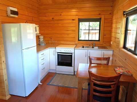 Chalet, 2 Bedrooms, Garden Area | Private kitchen | Microwave, stovetop, coffee/tea maker, electric kettle