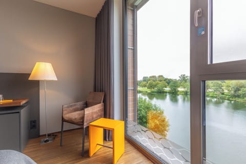 Double Room Lake View | Minibar, in-room safe, desk, laptop workspace