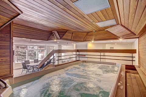 Condo, 2 Bedrooms | Indoor spa tub