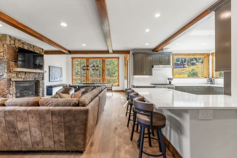 House, 4 Bedrooms | Interior