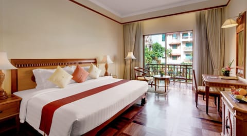 Deluxe Double Room Pool View | Egyptian cotton sheets, premium bedding, down comforters, pillowtop beds