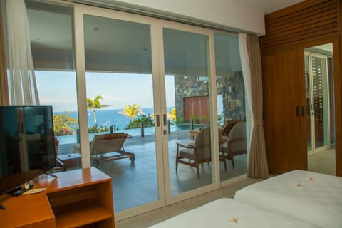 2 Bedrooms Pool Villa | Minibar, in-room safe, free WiFi