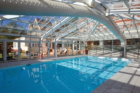 2 indoor pools, sun loungers