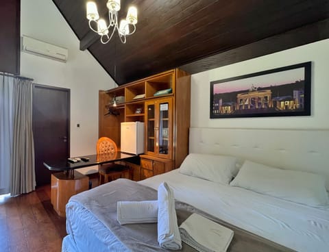 Double Room, 1 Double Bed, Private Bathroom, Hill View | Minibar, in-room safe, desk, free WiFi