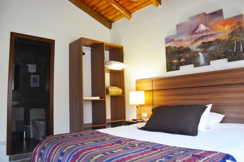 Deluxe Double Room | Minibar, free WiFi