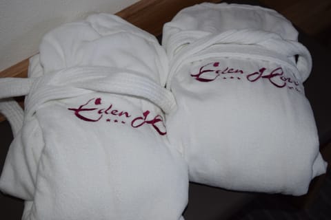 Classic Suite, Balcony | Room amenity