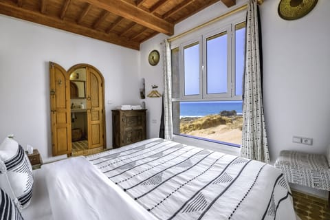 Deluxe Double Room, Ocean View (N° 2) | Premium bedding, individually decorated, individually furnished