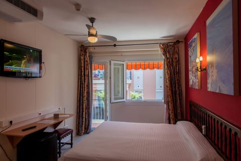 Double or Twin Room, Balcony | Desk, blackout drapes, free WiFi, bed sheets