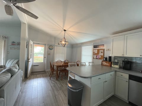 Cottage, 3 Bedrooms | Private kitchen | Full-size fridge, microwave, stovetop, dishwasher