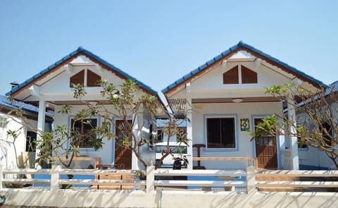 Villa, 1 Bedroom (3 Pax) | Desk, bed sheets