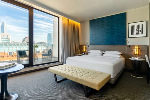 Junior Suite, 1 King Bed | Premium bedding, down comforters, minibar, in-room safe