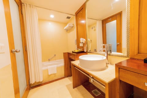 Shower, eco-friendly toiletries, hair dryer, towels