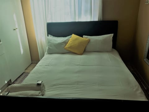 Standard Double room | Desk, soundproofing, free WiFi, bed sheets