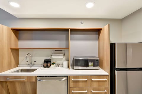 Desk, blackout drapes, iron/ironing board, free WiFi