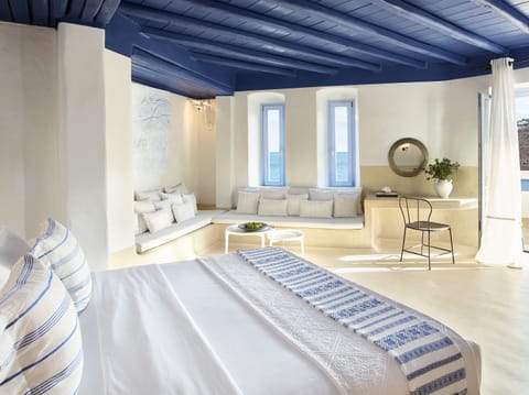 Island Blu Villa with Private Pool | Premium bedding, minibar, in-room safe, free WiFi