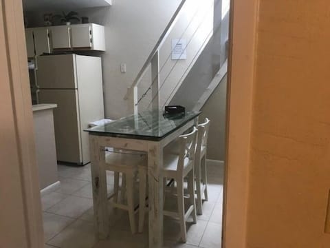 Condo, 1 Bedroom | Private kitchen | Microwave, oven