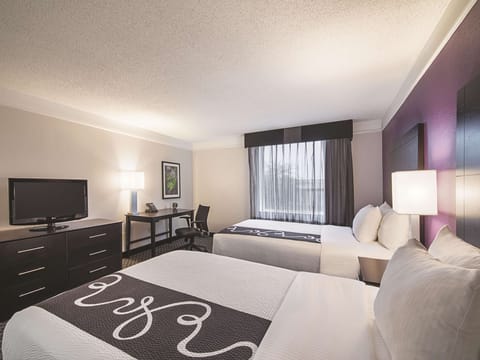 Room, 2 Double Beds, Non Smoking | Premium bedding, pillowtop beds, desk, laptop workspace