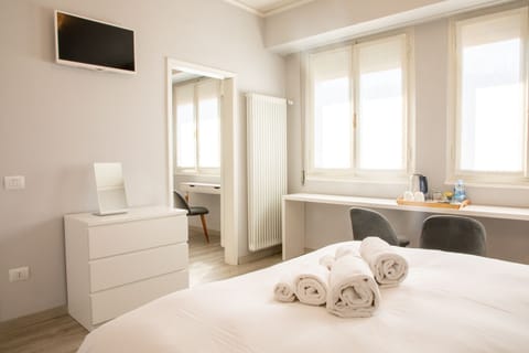 Junior Suite | Premium bedding, desk, free WiFi