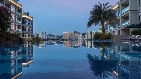 Outdoor pool, sun loungers