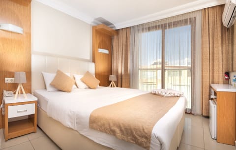 Economy Room | Premium bedding, desk, free WiFi