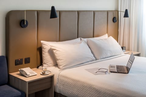 Premium bedding, minibar, in-room safe, desk