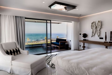 Villa, Private Pool, Beachfront (Dream) | Premium bedding, minibar, in-room safe, individually decorated