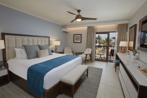 Deluxe Room, Partial Ocean View | Egyptian cotton sheets, premium bedding, down comforters, pillowtop beds