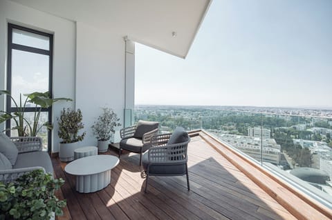 Luxury Penthouse | Terrace/patio