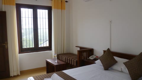 Comfort Double Room, 1 King Bed with Sofa bed, Accessible, City View | 1 bedroom, premium bedding, desk, free WiFi